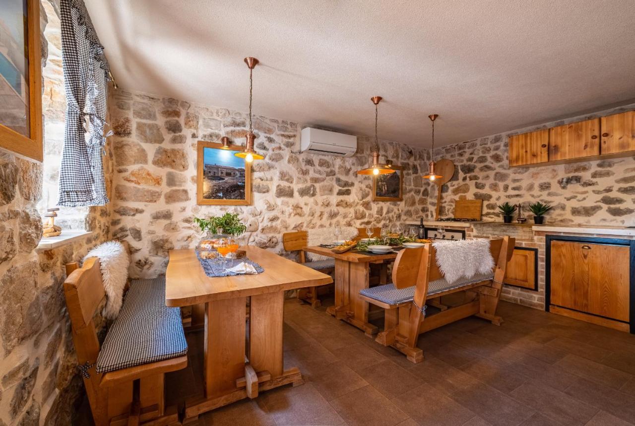 Stone Villa Miandri Sukošan Екстериор снимка