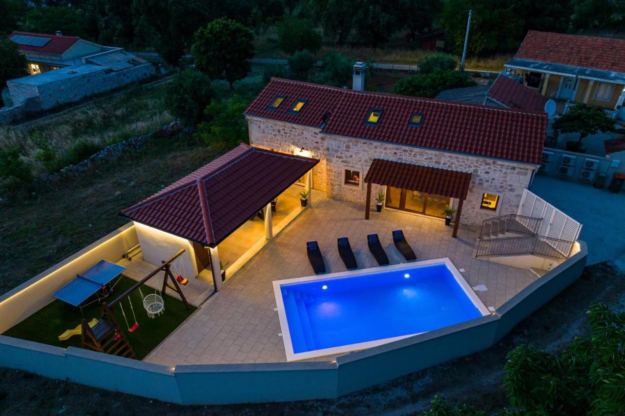 Stone Villa Miandri Sukošan Екстериор снимка
