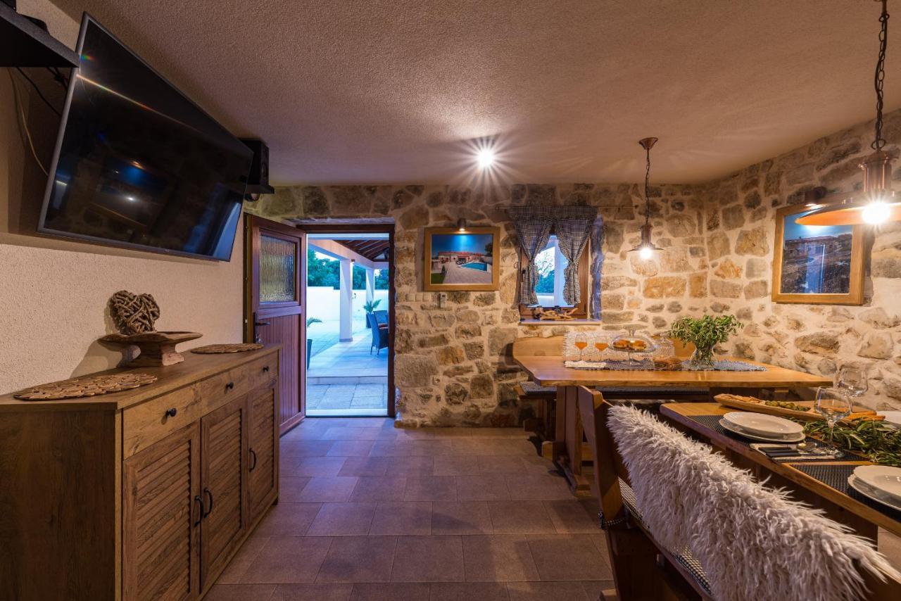 Stone Villa Miandri Sukošan Екстериор снимка