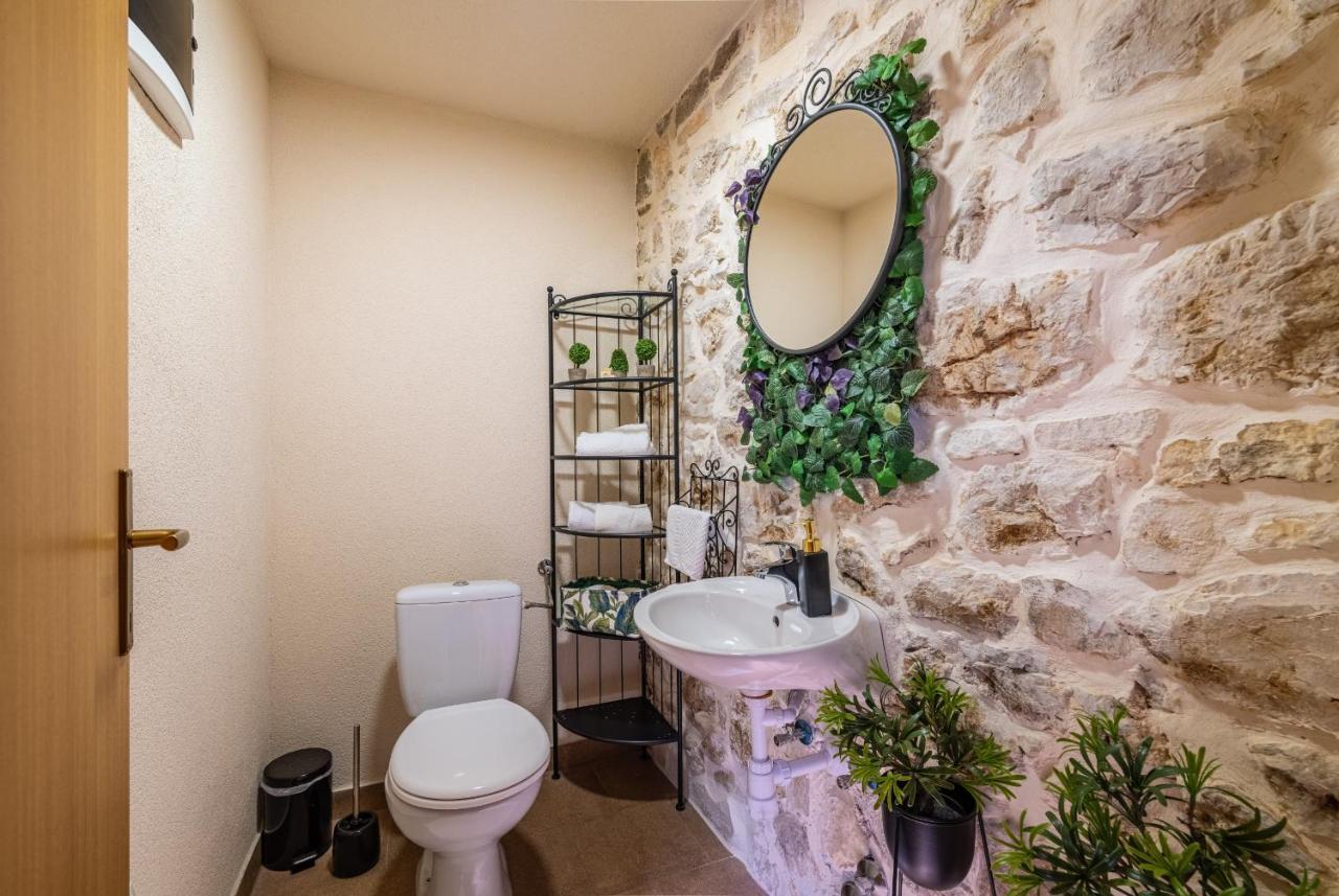 Stone Villa Miandri Sukošan Екстериор снимка